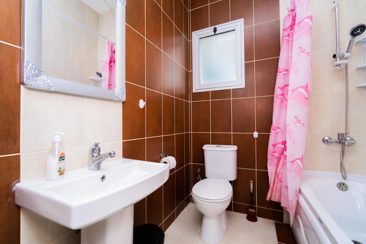 Amazing Two-Bedroom Apartment In Residence Lukomorye D1 With Private Garden Karavas  Eksteriør bilde
