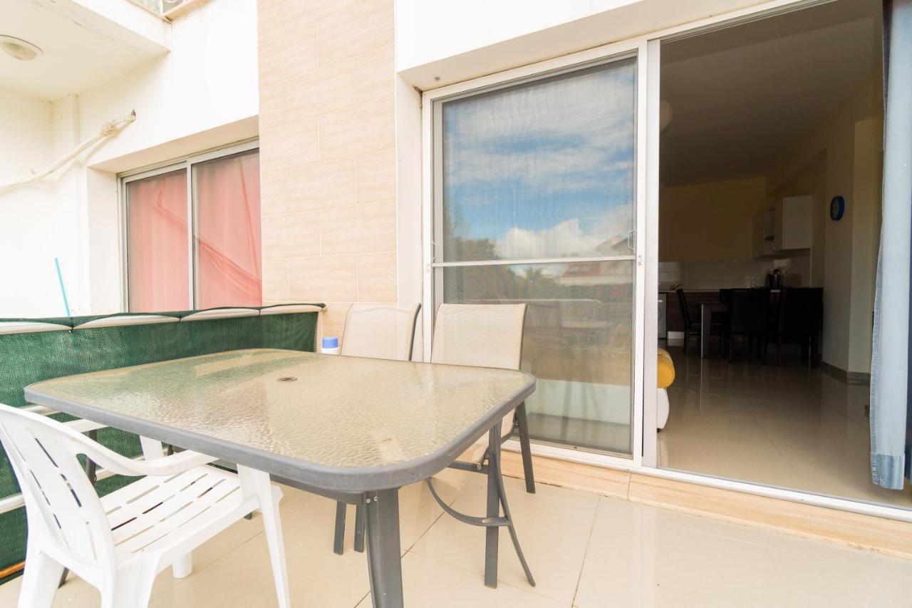 Amazing Two-Bedroom Apartment In Residence Lukomorye D1 With Private Garden Karavas  Eksteriør bilde