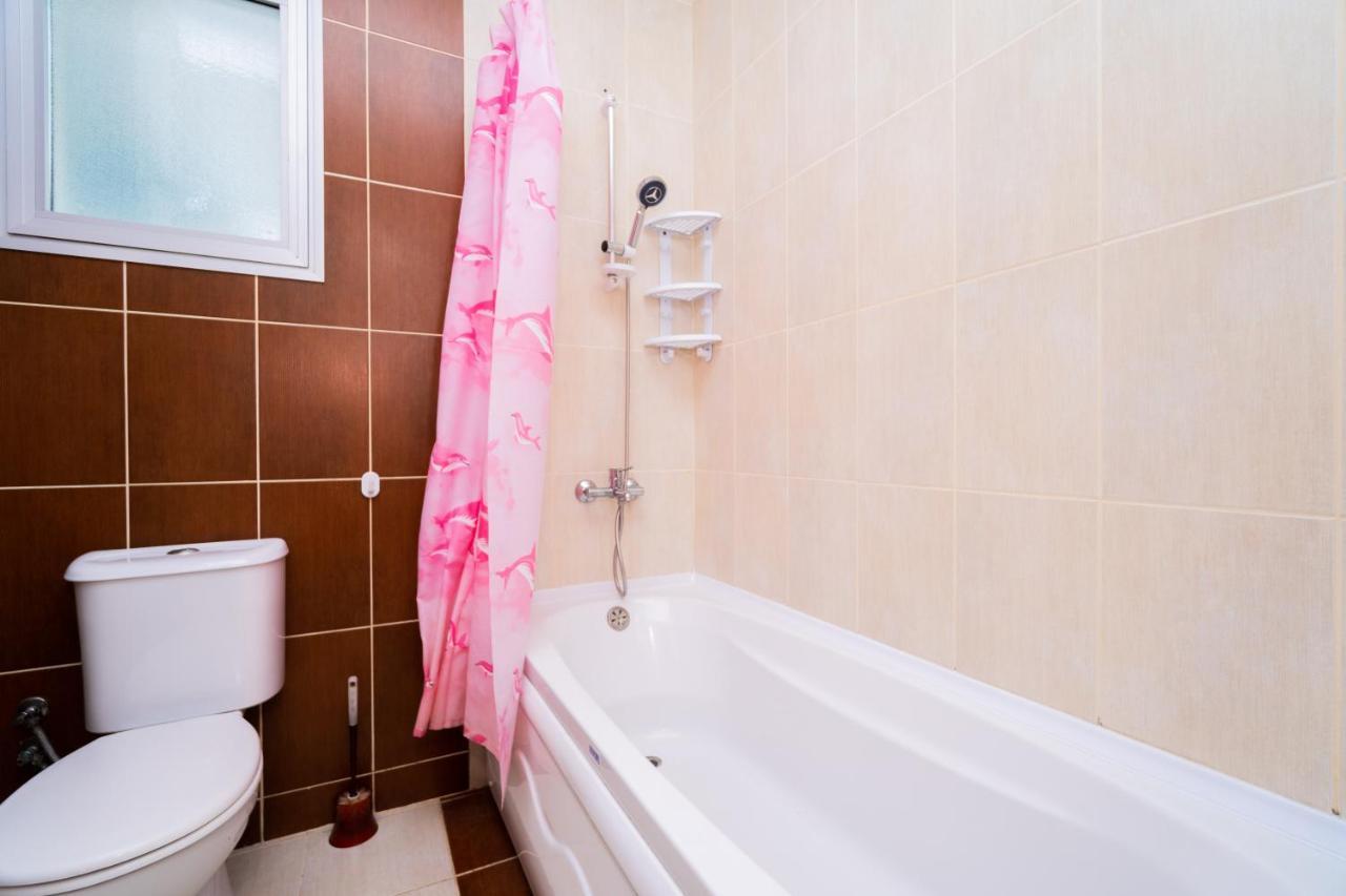 Amazing Two-Bedroom Apartment In Residence Lukomorye D1 With Private Garden Karavas  Eksteriør bilde